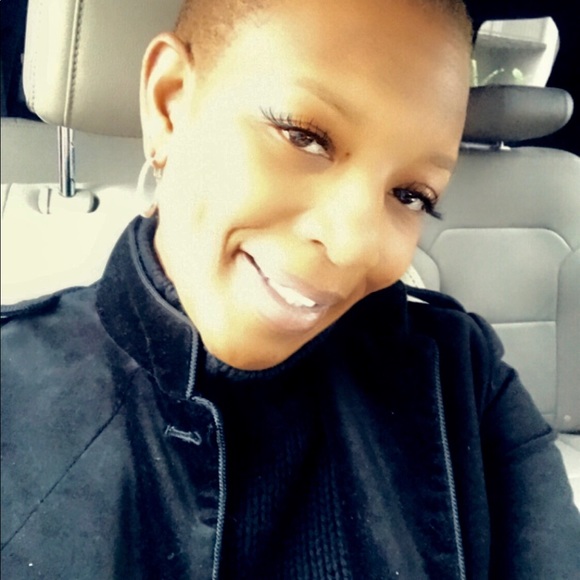 Meet your Posher, Keycha - Picture 1 of 1